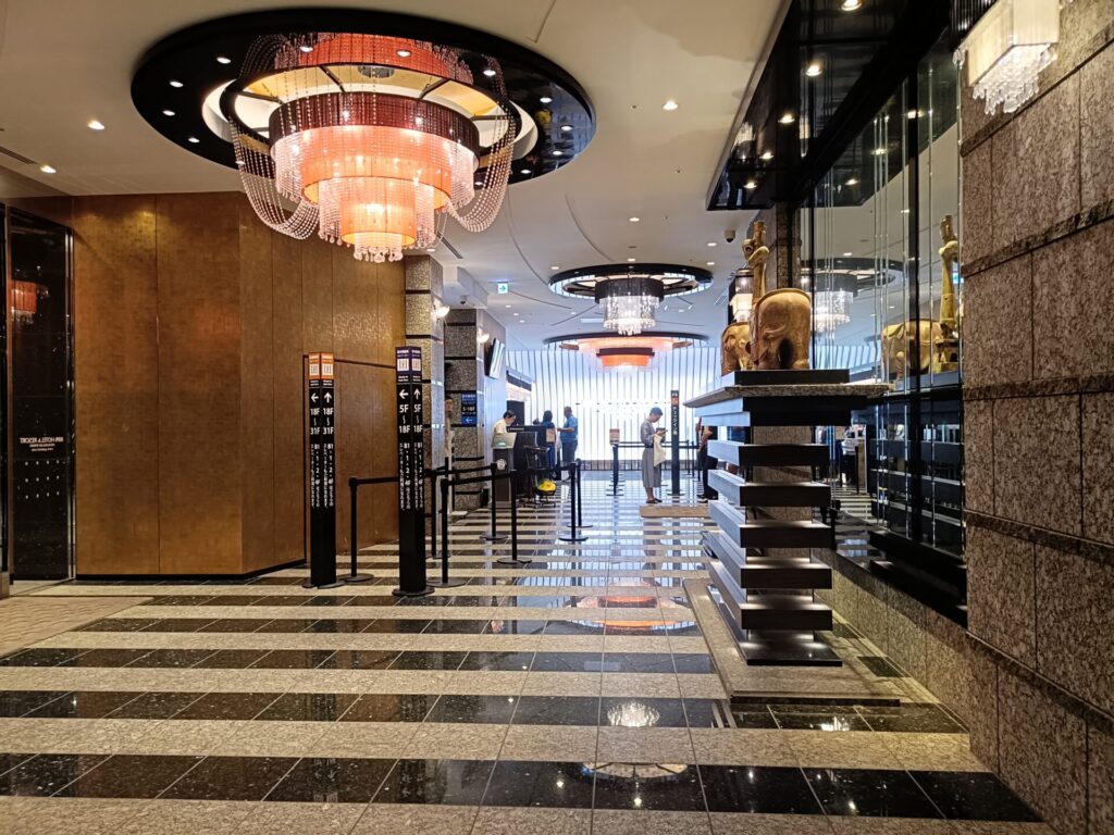 アパホテル両国 フロント