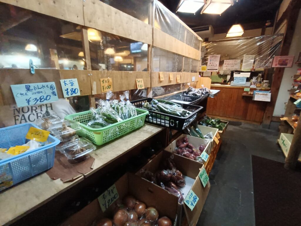 自由軒大津店 店内