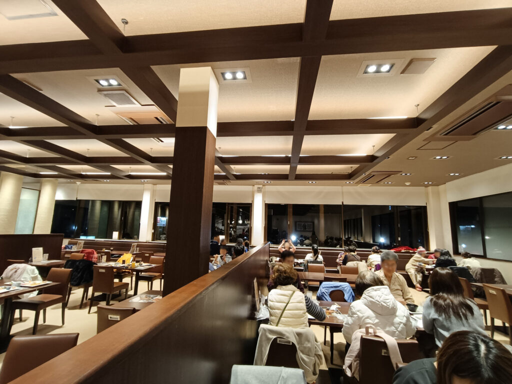 和歌山旅行　とれとれヴィレッジ　パンダヴィレッジ　とれとれ亭　食事会場