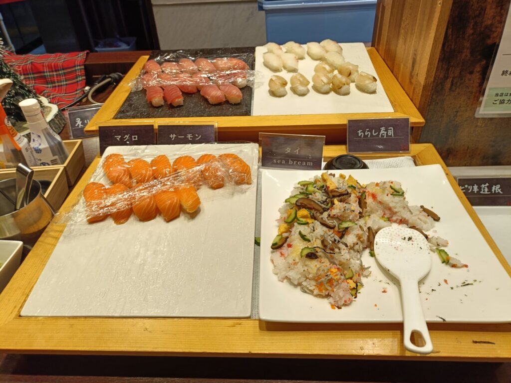 和歌山旅行　とれとれヴィレッジ　パンダヴィレッジ　とれとれ亭　夕食　ディナーバイキング　お寿司