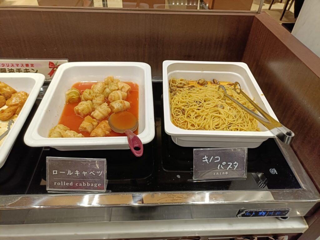 和歌山旅行　とれとれヴィレッジ　パンダヴィレッジ　とれとれ亭　夕食　ディナーバイキング　キッズ料理