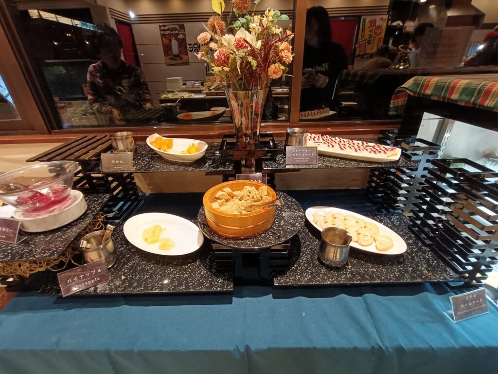 和歌山旅行　とれとれヴィレッジ　パンダヴィレッジ　とれとれ亭　夕食　ディナーバイキング　デザート