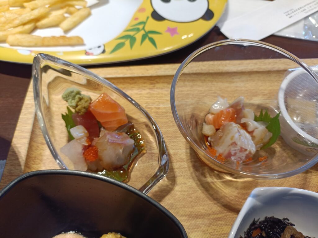 とれとれヴィレッジ　パンダヴィレッジ　とれとれ亭　朝食　モーニング