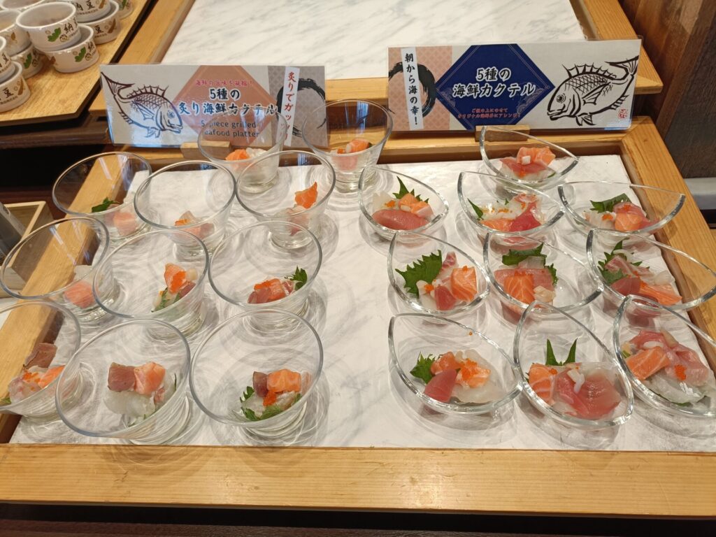 とれとれヴィレッジ　パンダヴィレッジ　とれとれ亭　朝食　モーニング　料理　刺身