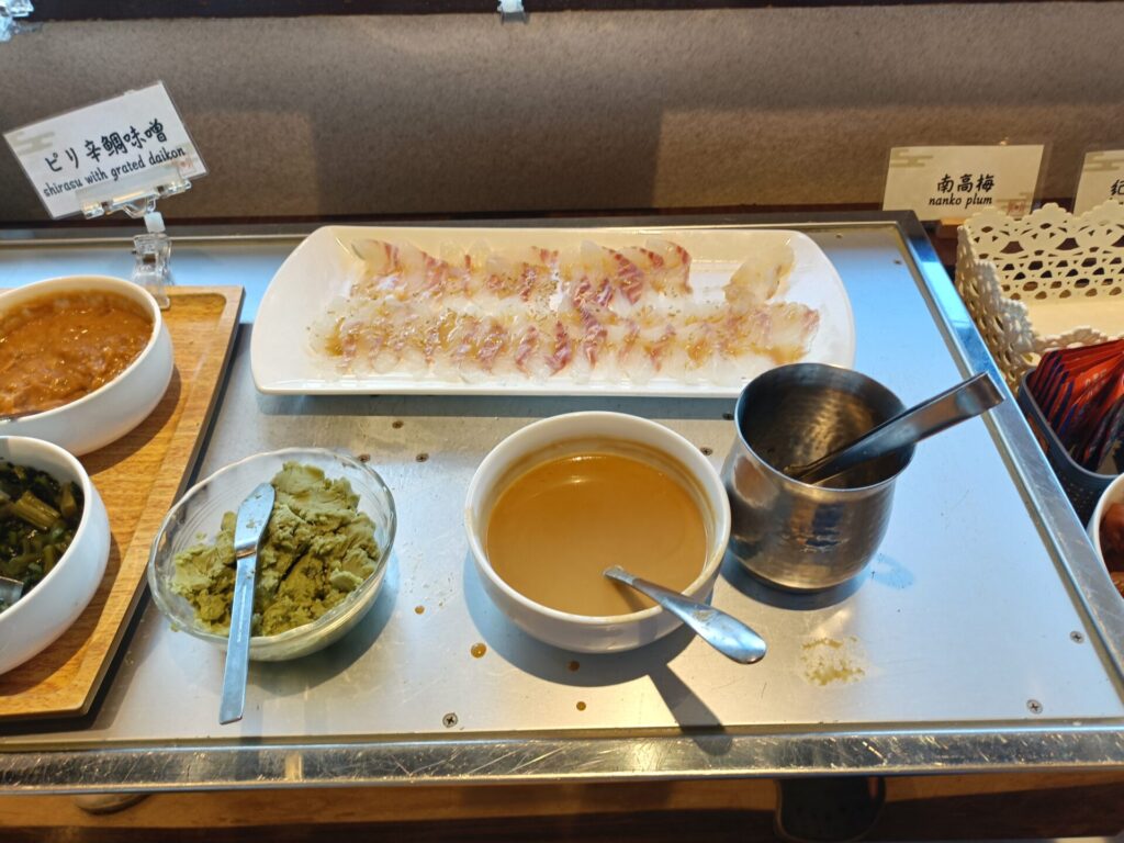 とれとれヴィレッジ　パンダヴィレッジ　とれとれ亭　朝食　モーニング　料理