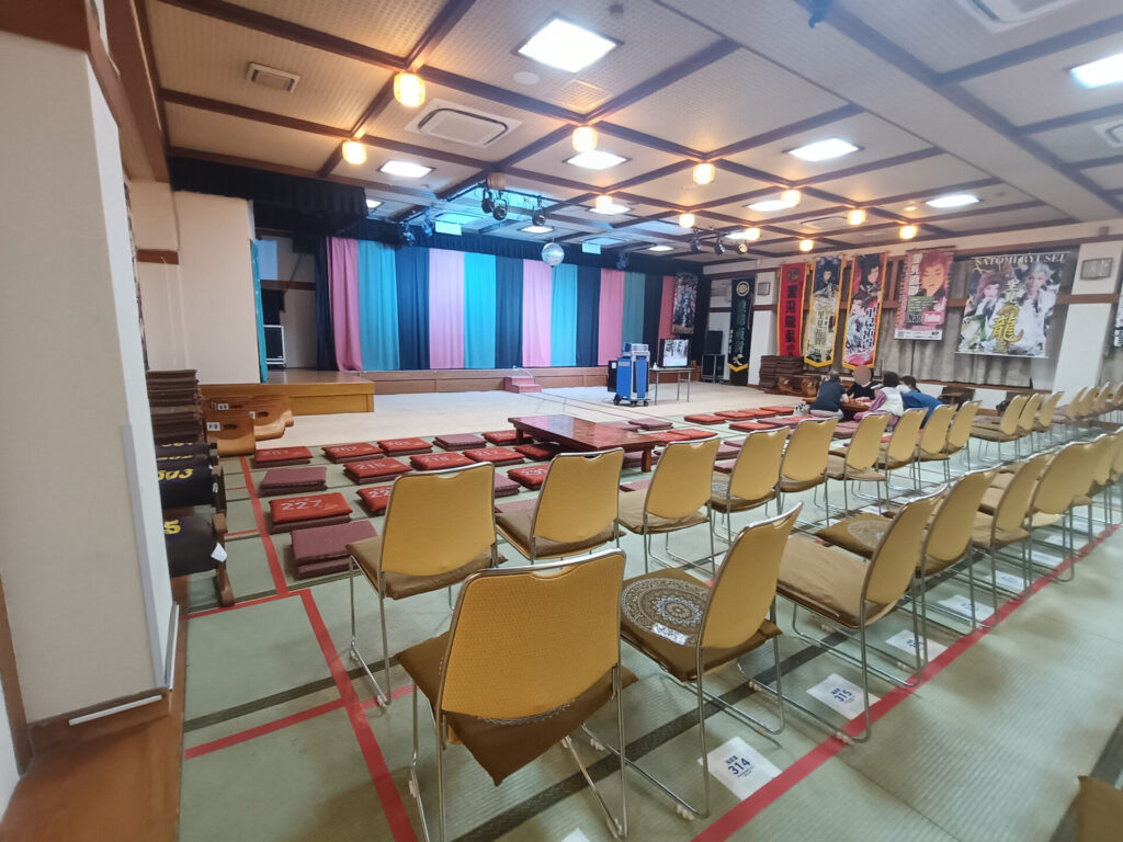 香川温泉 スーパー銭湯 四国健康村 大衆演劇