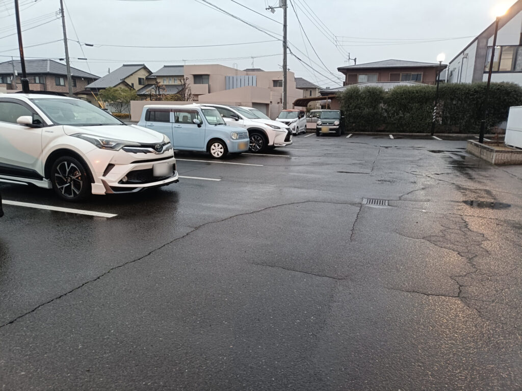 高松焼肉グルメ　焼肉丸惠（まるえ）松縄店　駐車場