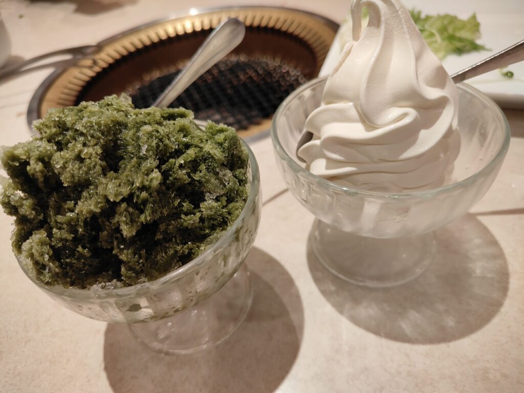 高松焼肉グルメ　焼肉丸惠（まるえ）松縄店　デザート　ソフトクリーム　かき氷