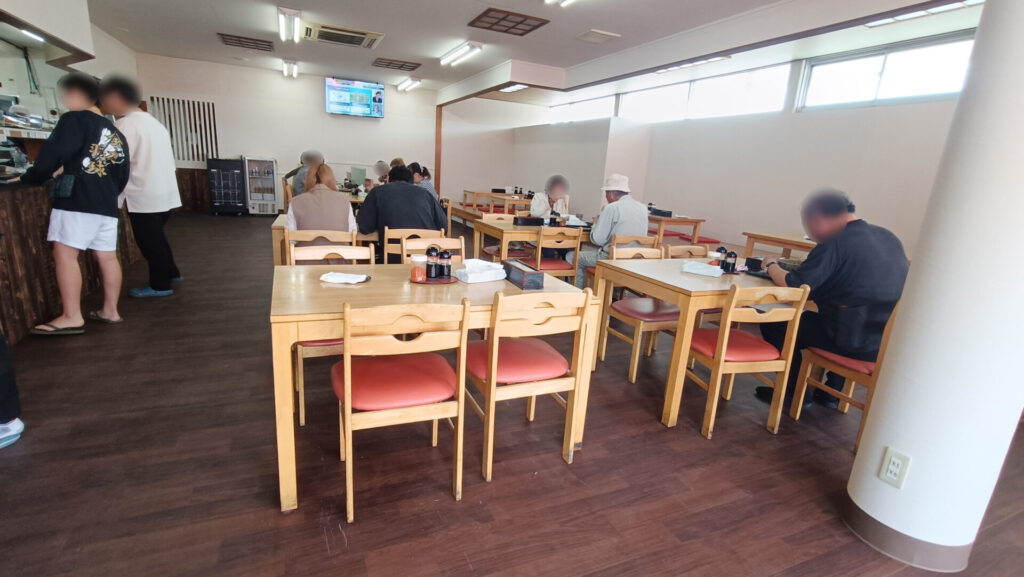 高松うどん　製麺七や西植田店　店内