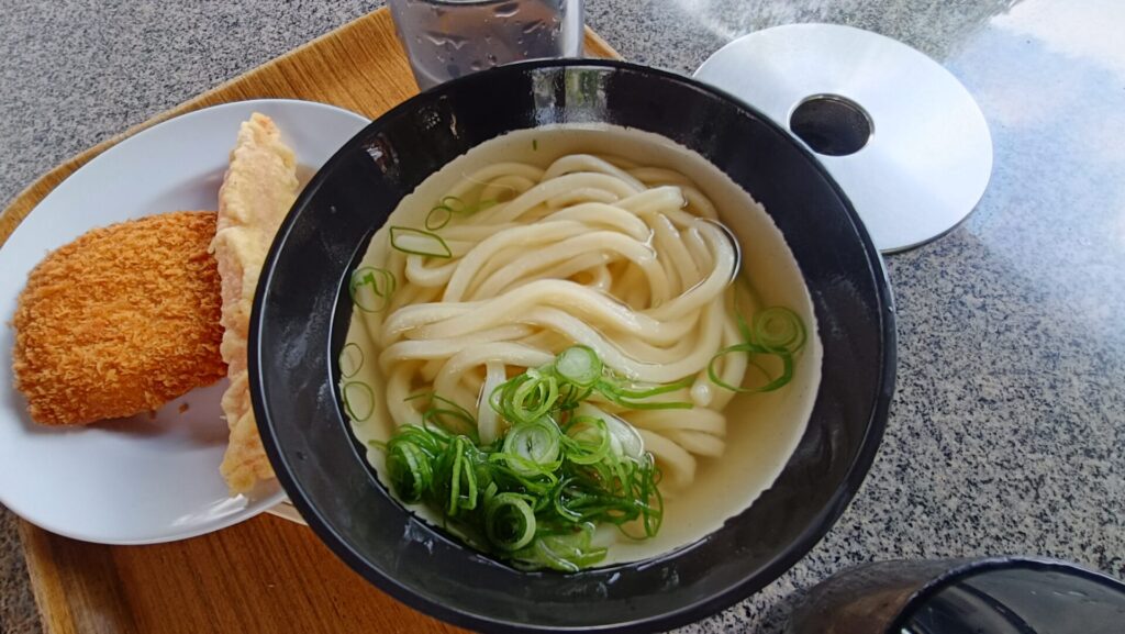 香川うどん巡り　山越うどん　かけうどん