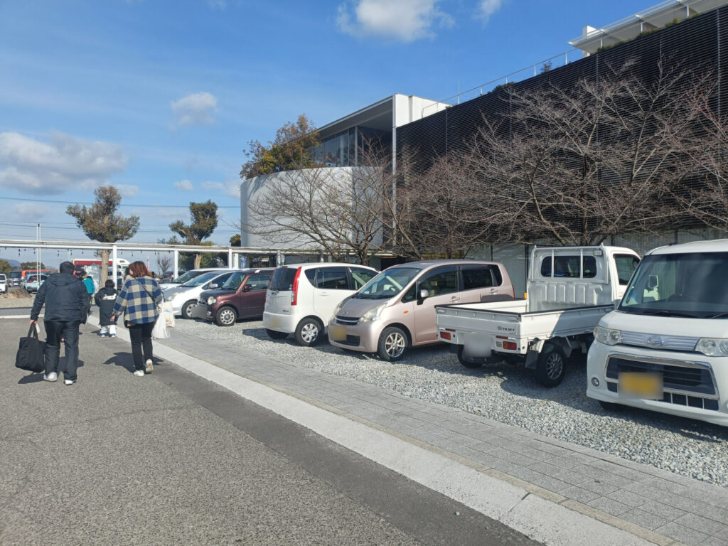 道の駅香南楽湯　駐車場
