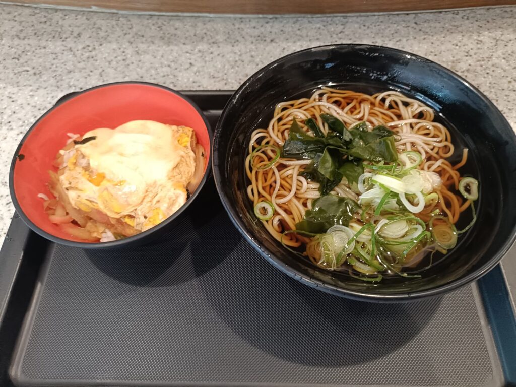 浅草グルメ　名代富士そば　朝そば
