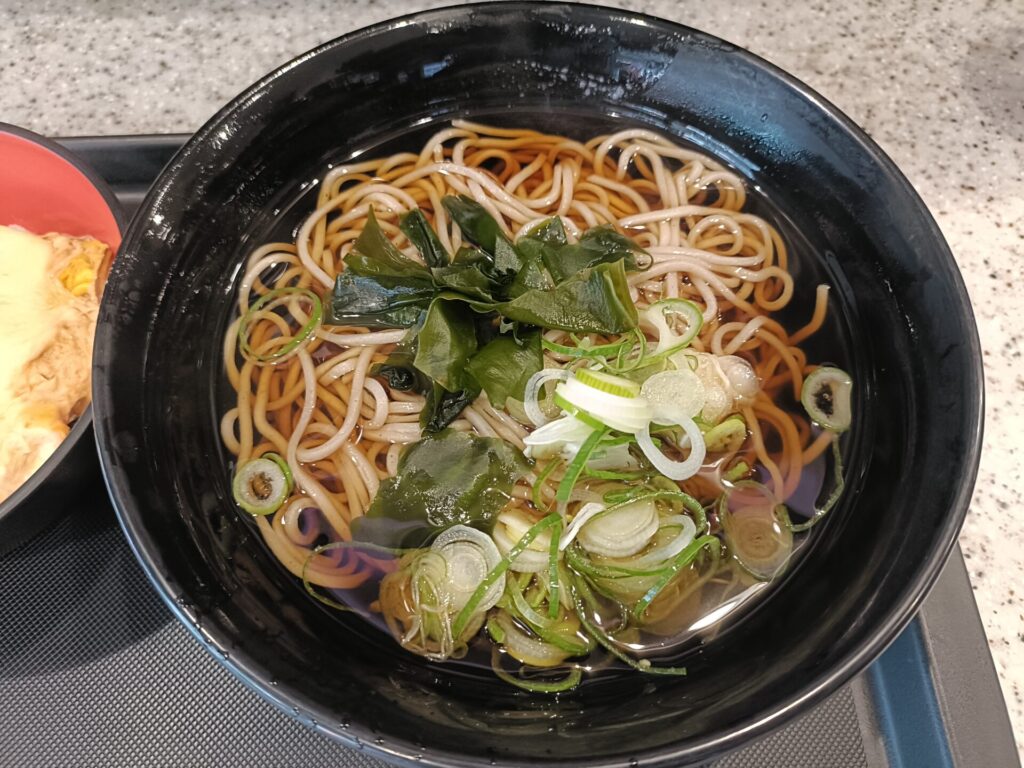 浅草グルメ　名代富士そば　朝そば　かけそば
