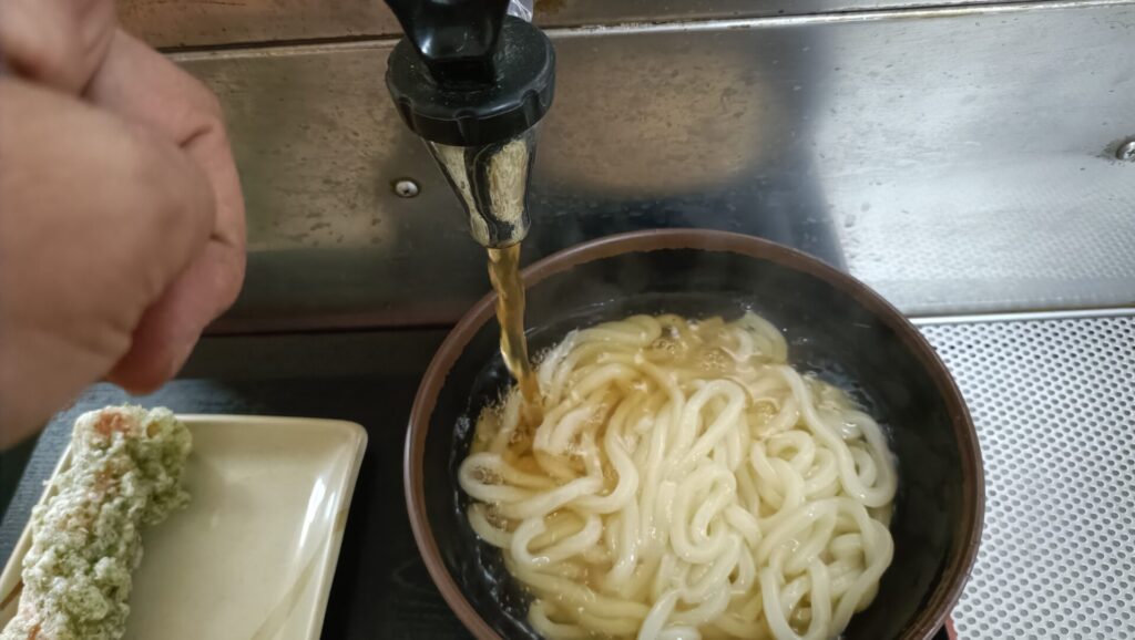 さか枝うどん春日店　出汁