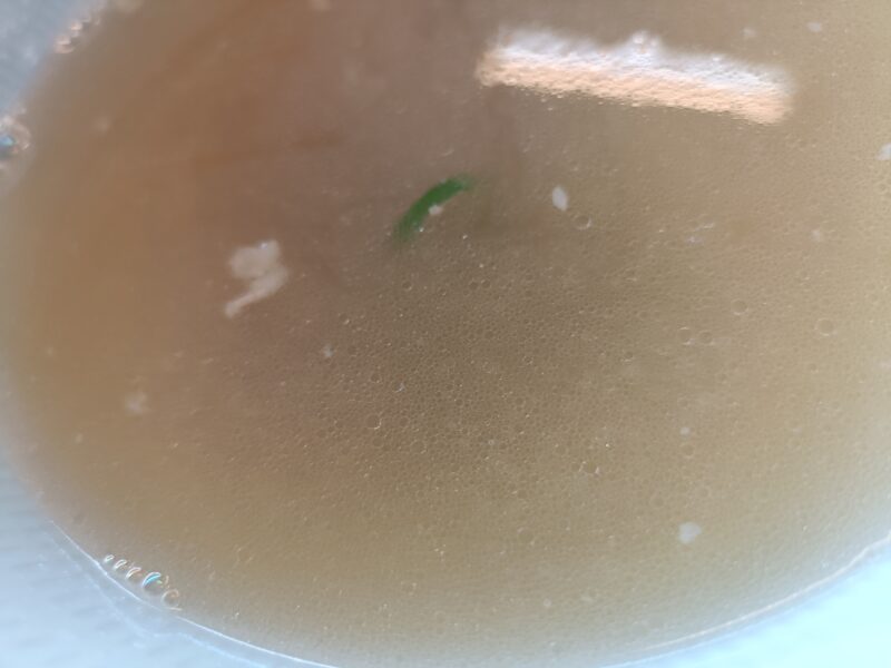 イリコの旨味が詰まった中西うどんの上品な出汁