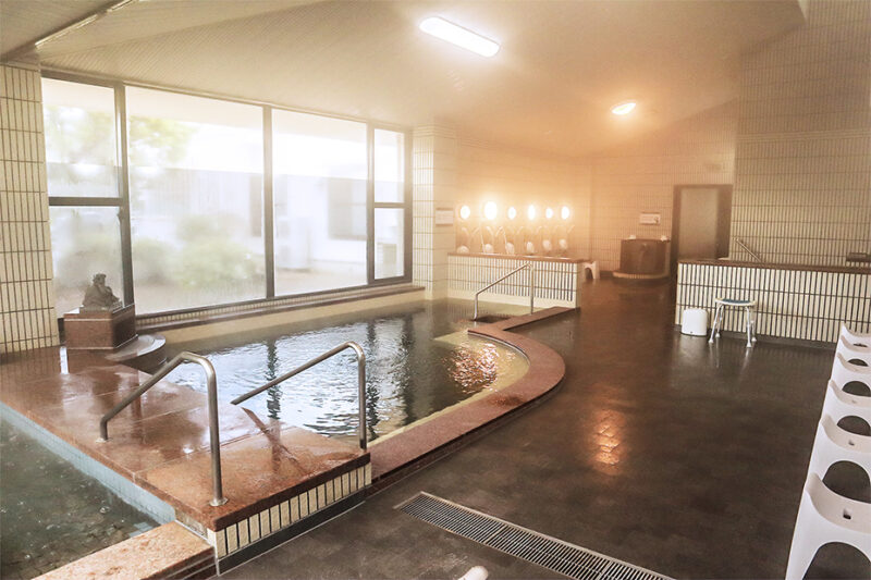 つばさ山温泉公式サイトから出典している浴室写真