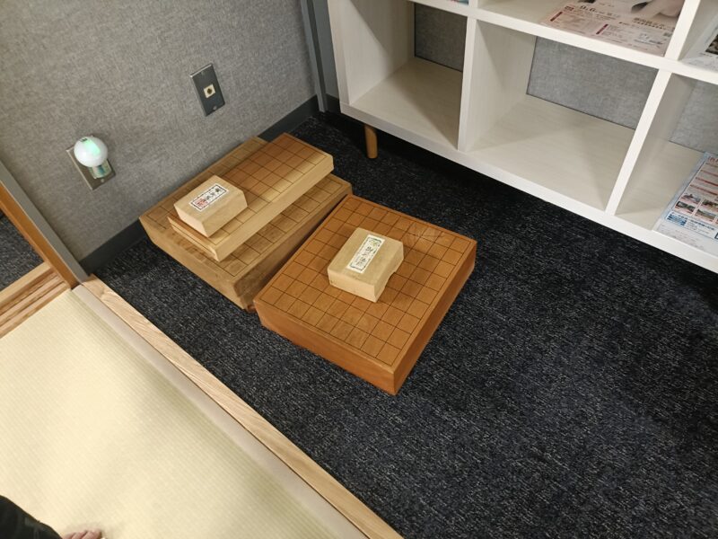 つばさ山温泉の休憩所にある将棋盤