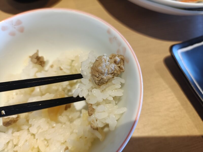 山かつ屋島店の3種類あるご飯コーナーから季節ご飯(豚ミンチと大根のまぜご飯)