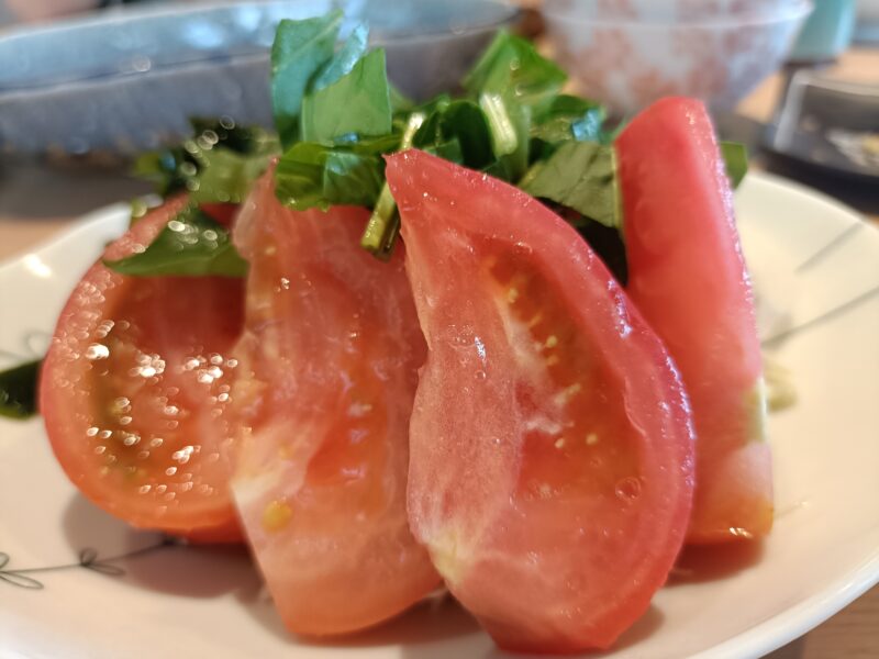 山かつ屋島店のおいしいトマト
