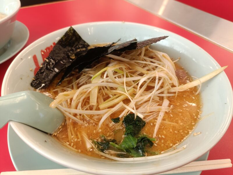 山岡家高松で1番人気の特製味噌ラーメン